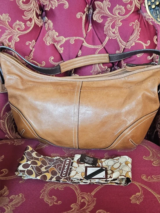 Coach Soho Leather Small Hobo Bag (Style #9464) Scarf included - Picture 10 of 16